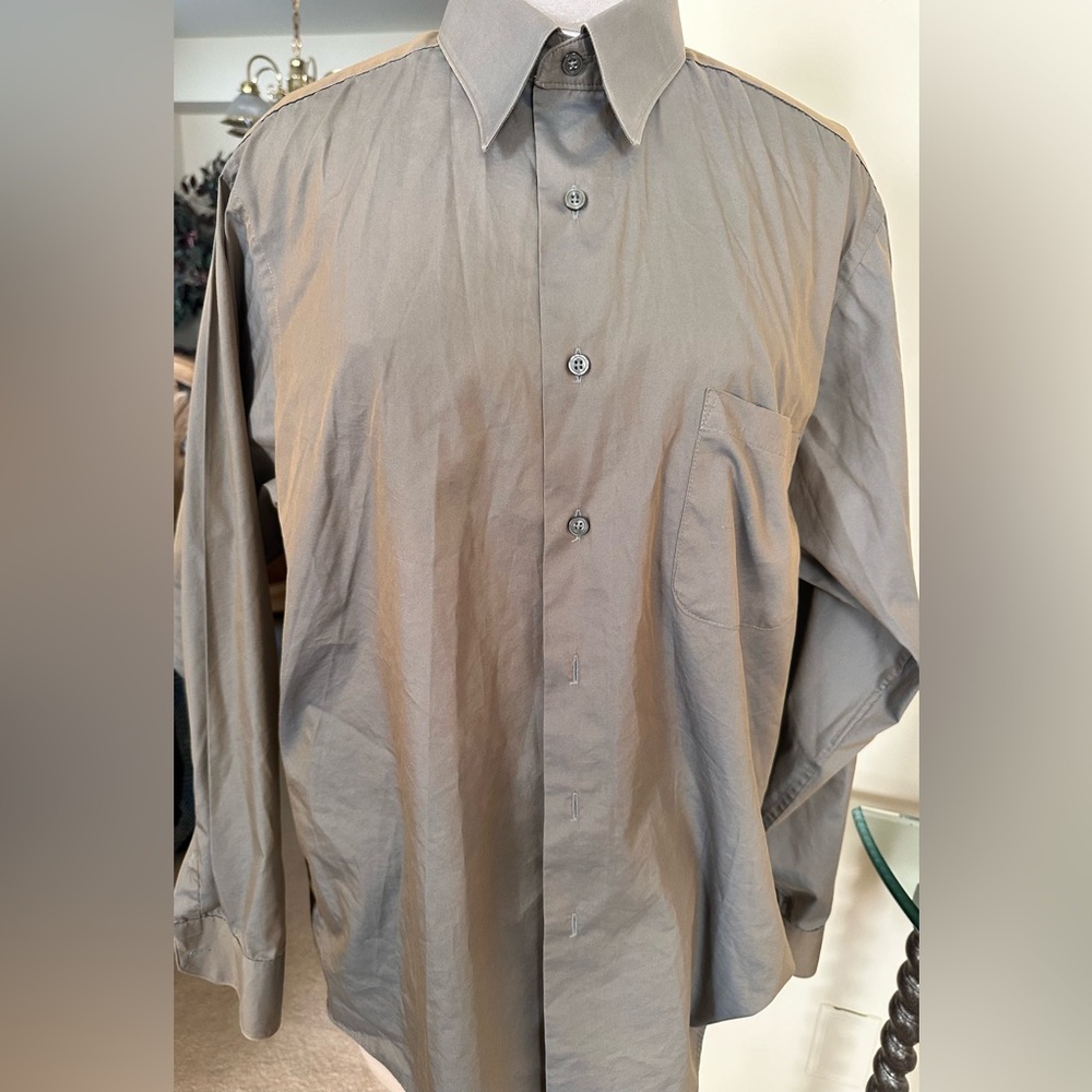 Regis Men’s Iridescent Chambray Shirt